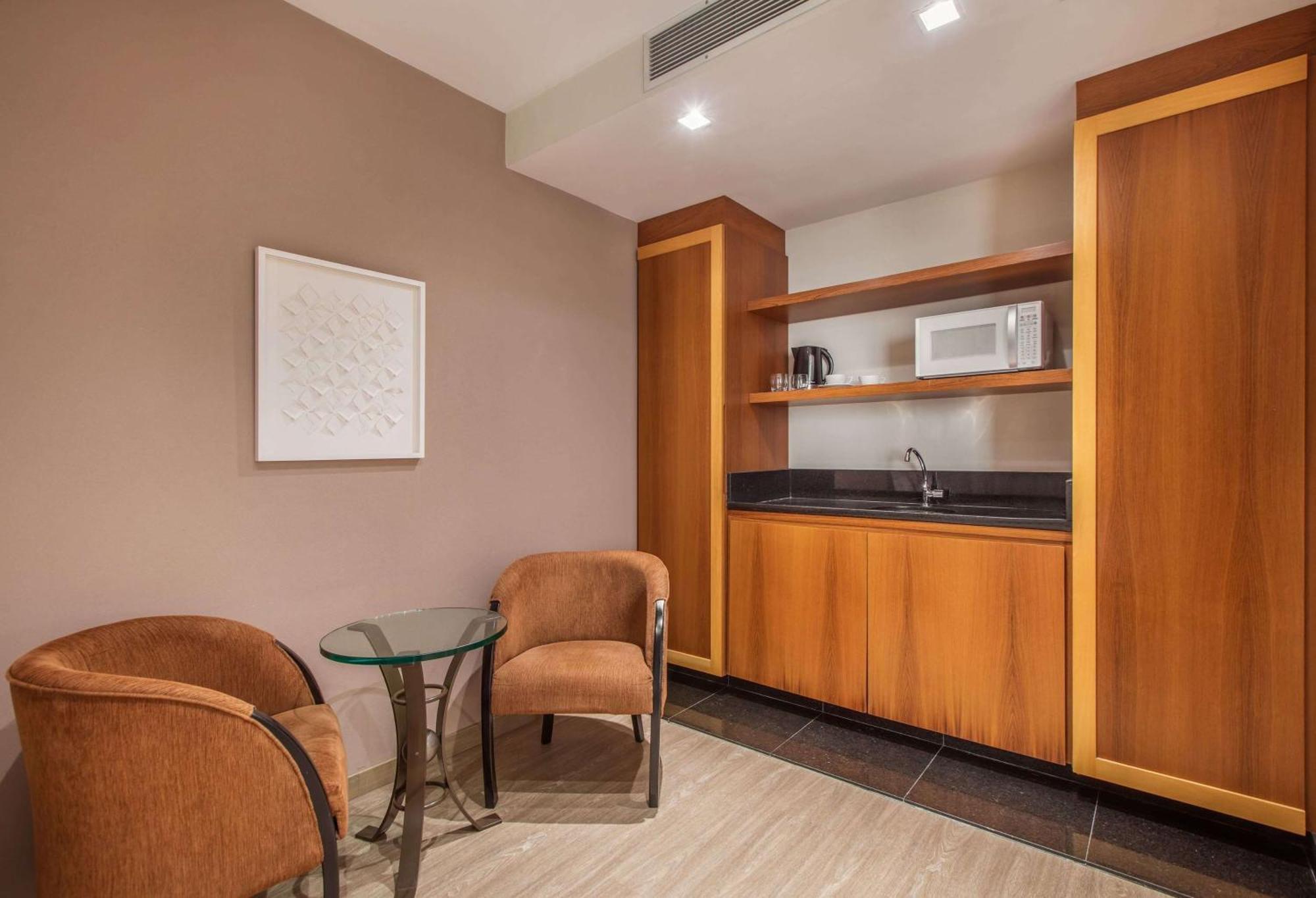فندق ميليا باوليستا ساو باولو المظهر الخارجي الصورة A kitchenette in a hotel room
